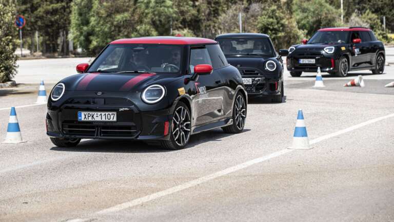 mini-cooper-jcw-me-venzini-i-revma-ta-odigisame-se-pista-gia-na-anakalypsoume-763975