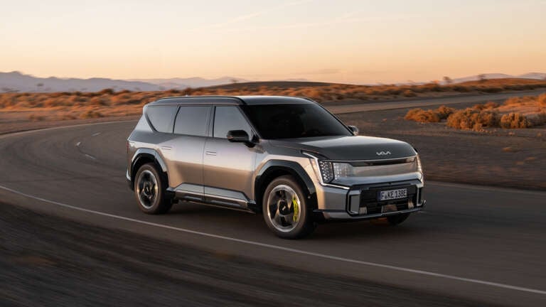 erchetai-to-kia-ev9-gt-ton-508-ippon-tha-edines-90-000-evro-763570