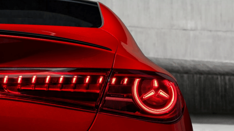 i-mercedes-benz-den-prolavainei-tis-parangelies-gia-to-kainourgio-tis-montelo-ena-etos-o-chronos-paradosis-766676