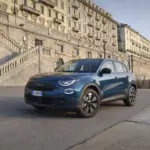 Fiat 600: Νέες φθηνότερες εκδόσεις για το B-SUV στην Ελλάδα με 8 χρόνια εγγύηση (Τιμές)